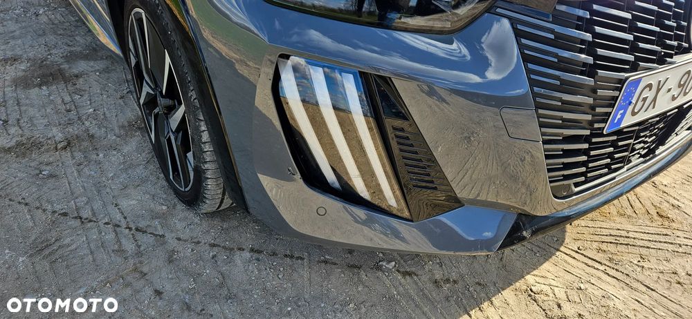 Peugeot 208 PureTech 100 GT Pack - 14