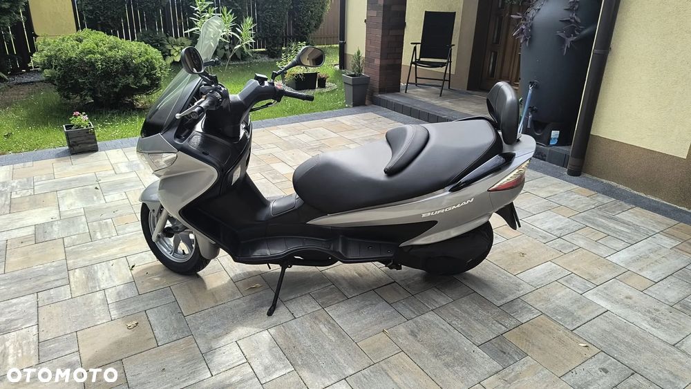 Suzuki Burgman - 5