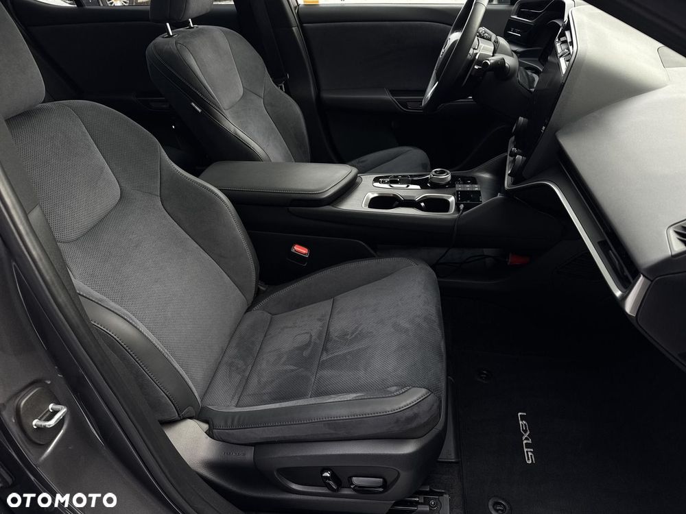 Lexus RZ 450e Omotenashi DIRECT4 - 13