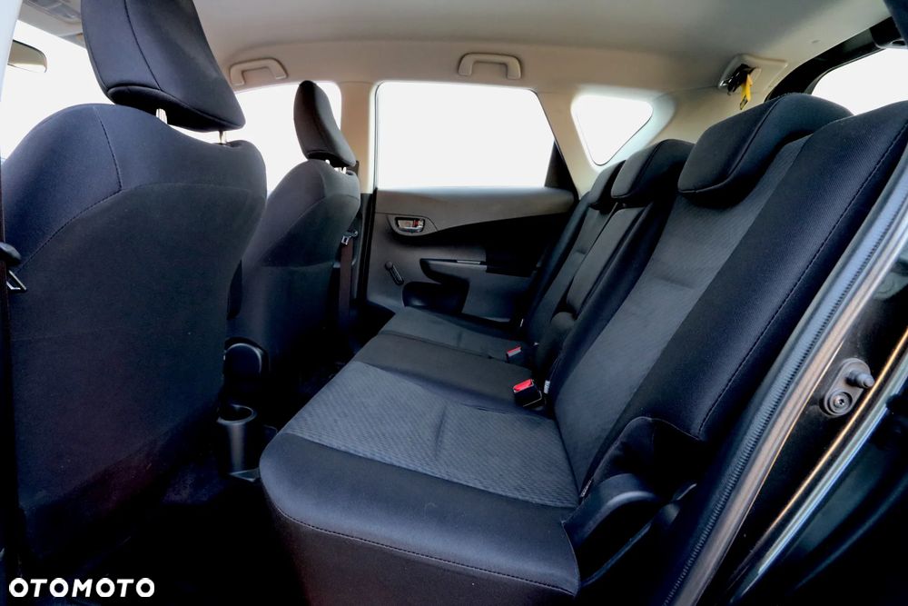 Toyota Verso S 1.33 Premium - 8