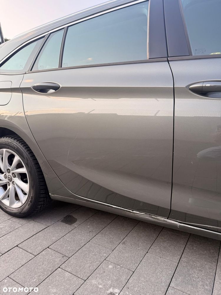 Opel Astra 1.6 CDTI Dynamic S&S - 17