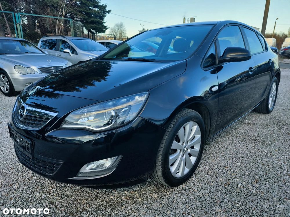 Opel Astra - 1