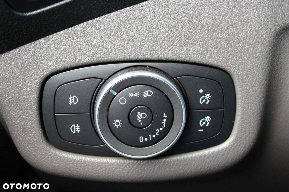 Ford Transit Connect - 20