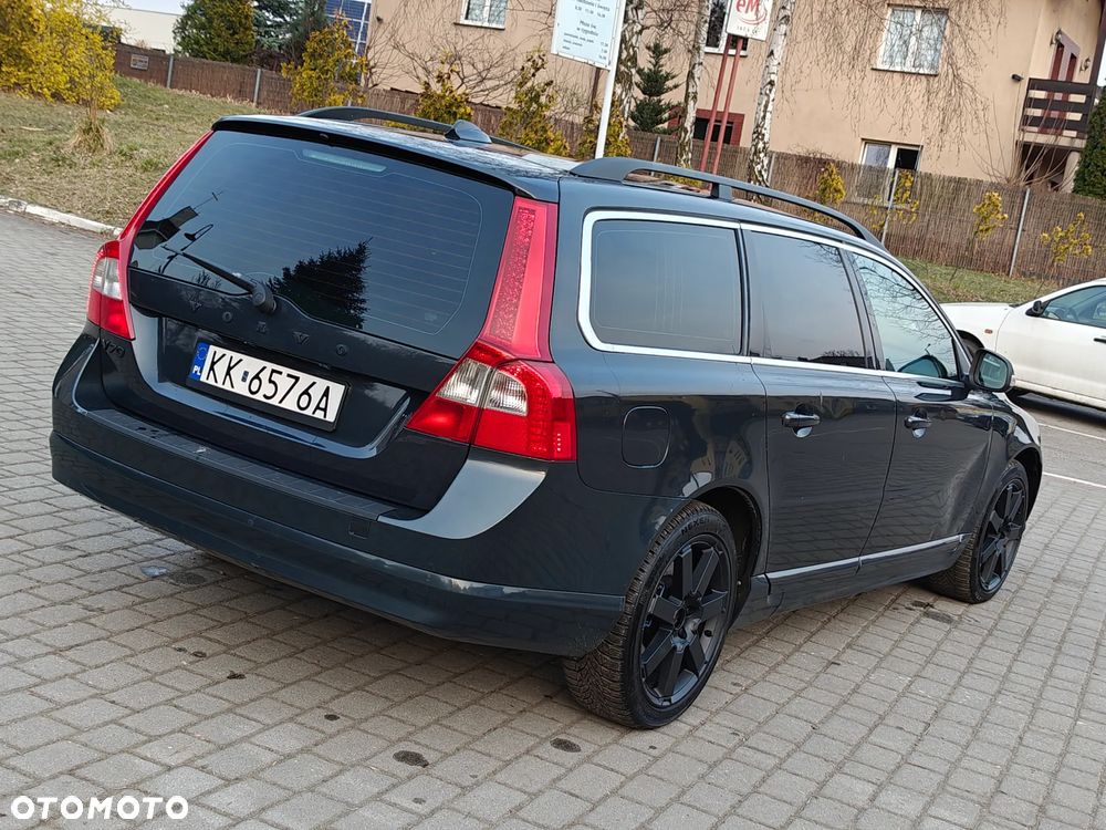 Volvo V70 2.0D Kinetic - 13