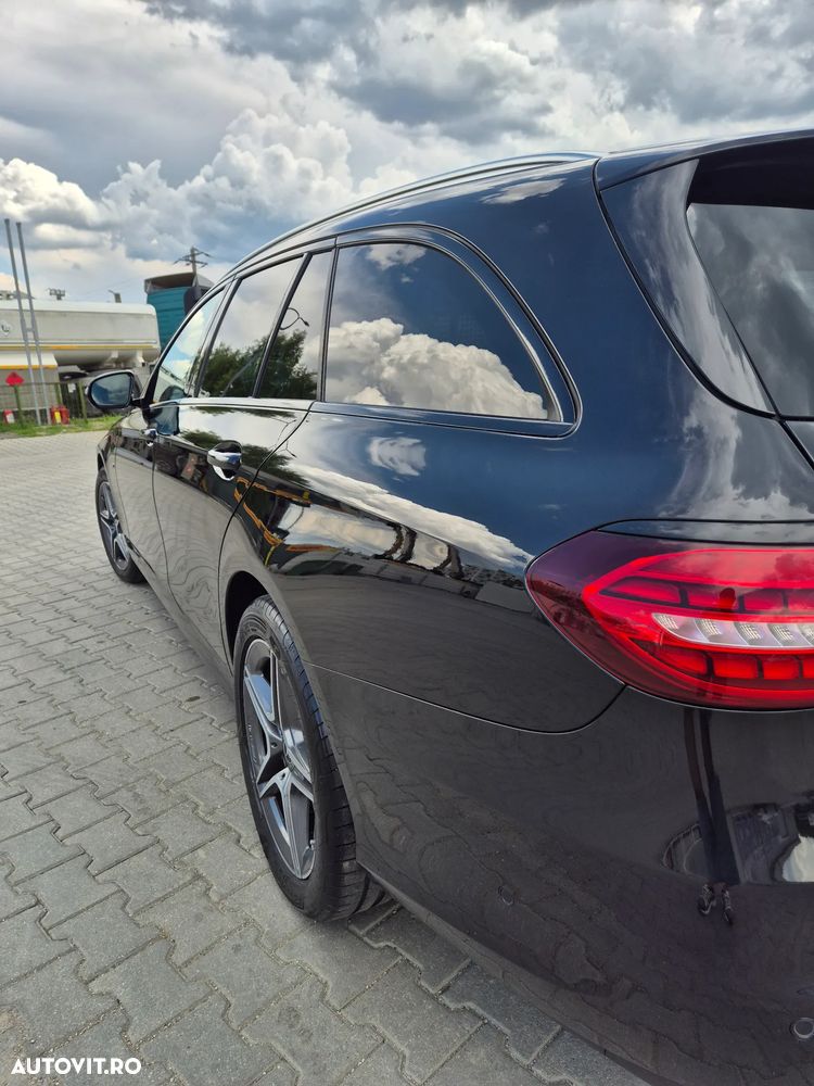 Mercedes-Benz E 300 T-Modell - 4