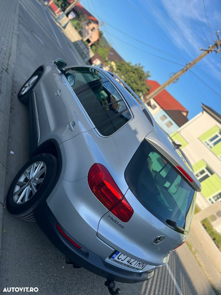Volkswagen Tiguan 2.0 TDI 4Motion DSG Sport & Style - 3