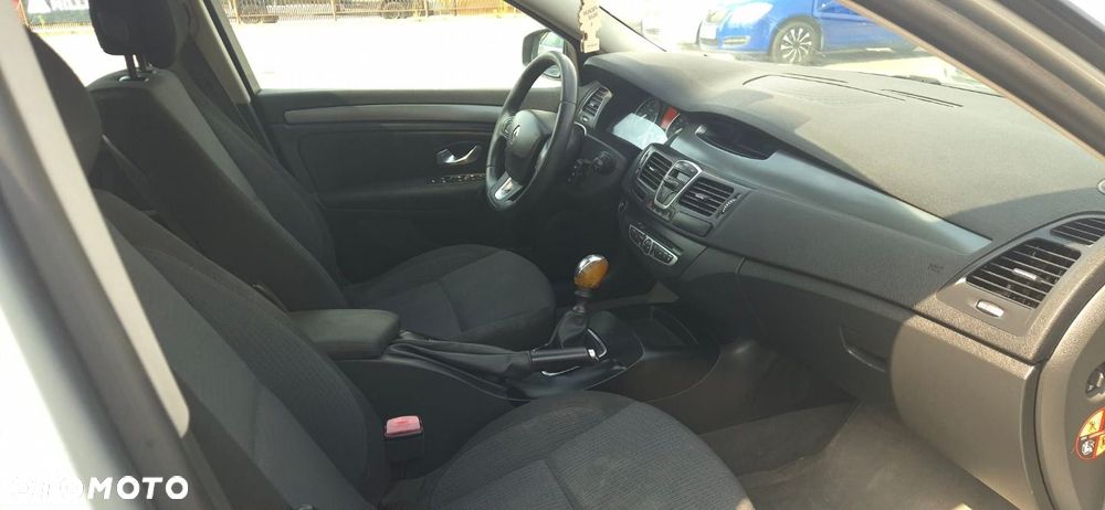Renault Laguna - 8