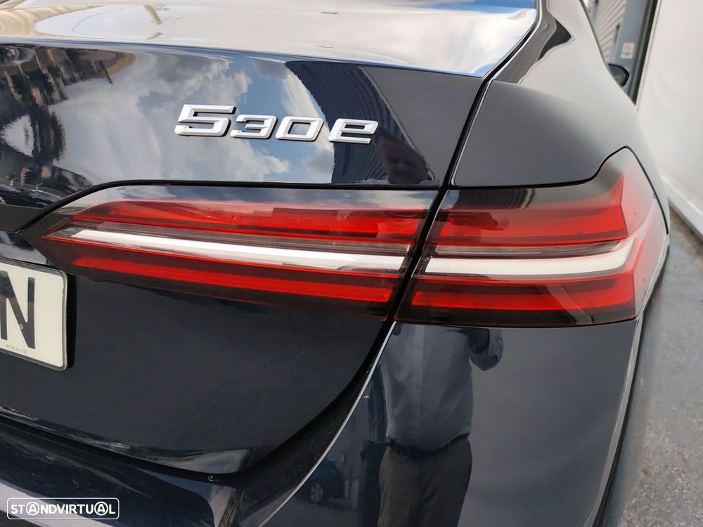 BMW 530 e Pack Desportivo M — fotografia 36