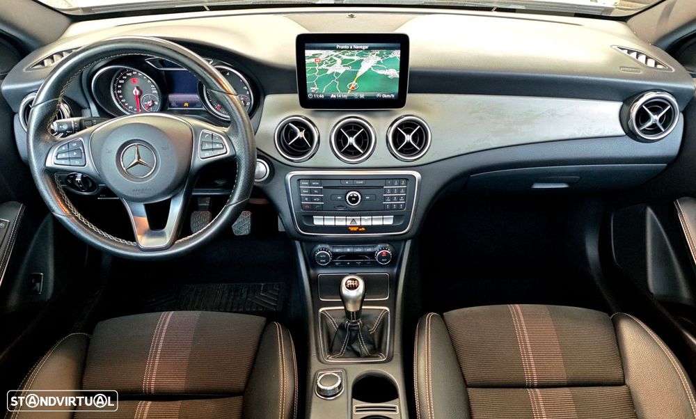 Mercedes-Benz GLA 180 d Urban - 12