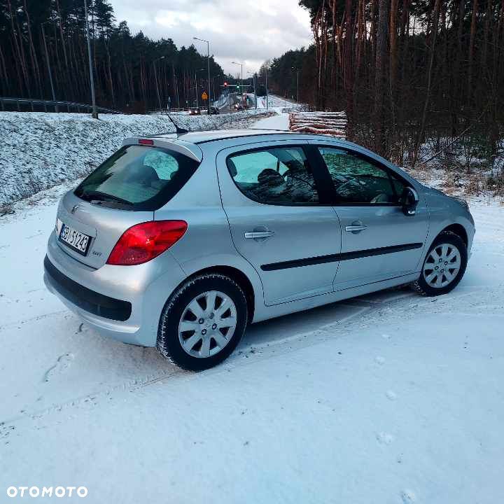 Peugeot 207 1.4 16V Presence - 6
