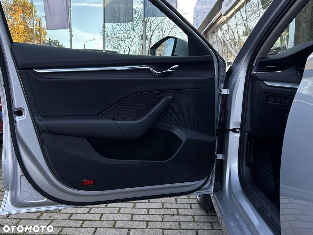 Skoda Octavia 1.5 TSI ACT Style - 11