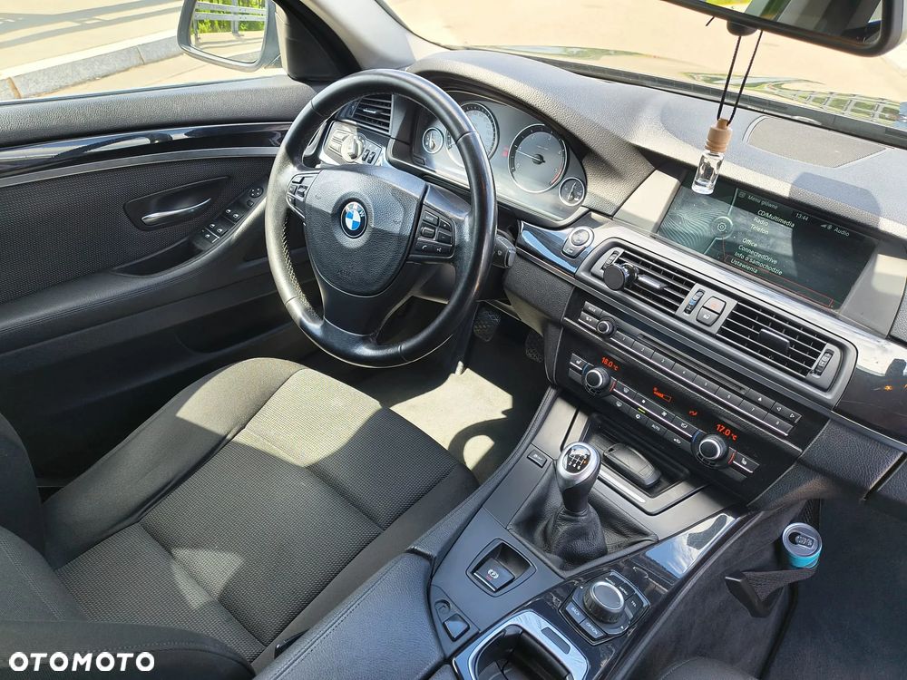 BMW Seria 5 520d Modern Line - 23
