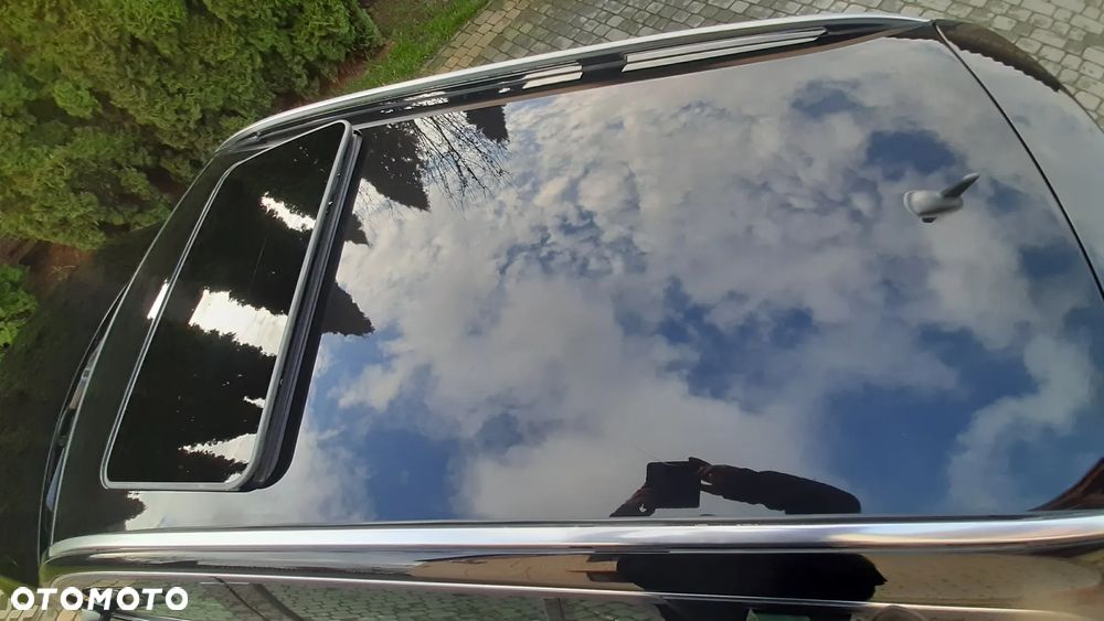 Mercedes-Benz Klasa C 180 BlueEFFICIENCY Elegance - 17