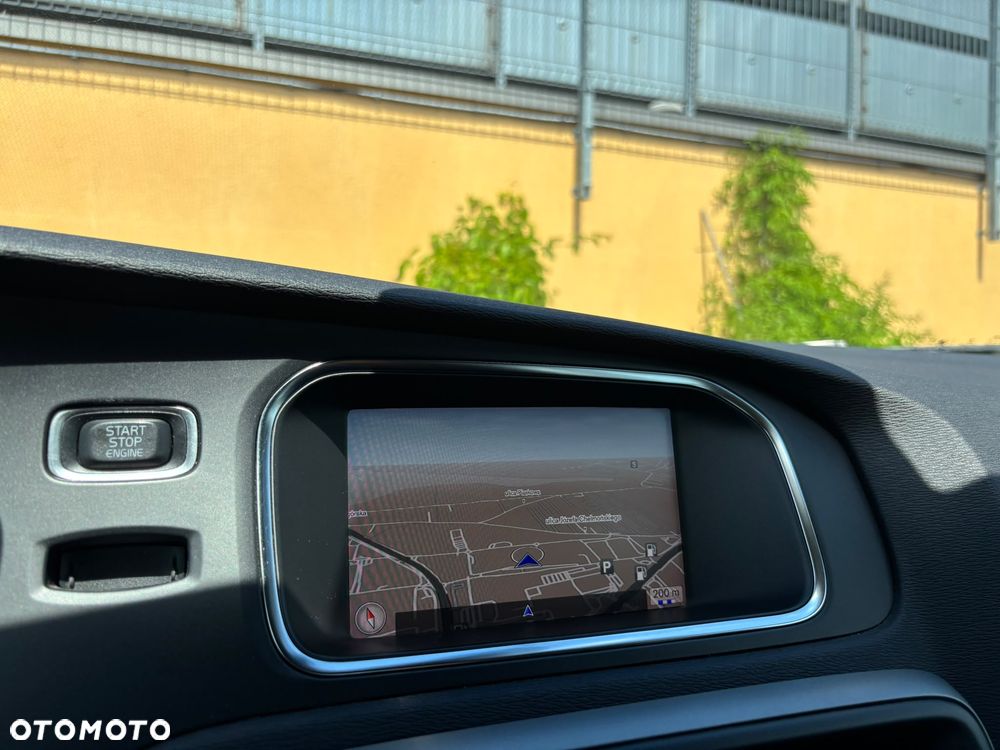 Volvo V40 T2 Drive-E Momentum - 27