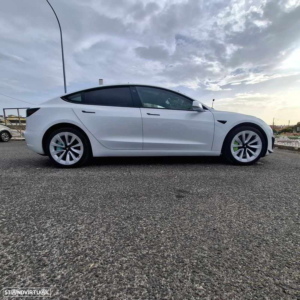 Tesla Model 3 - 6