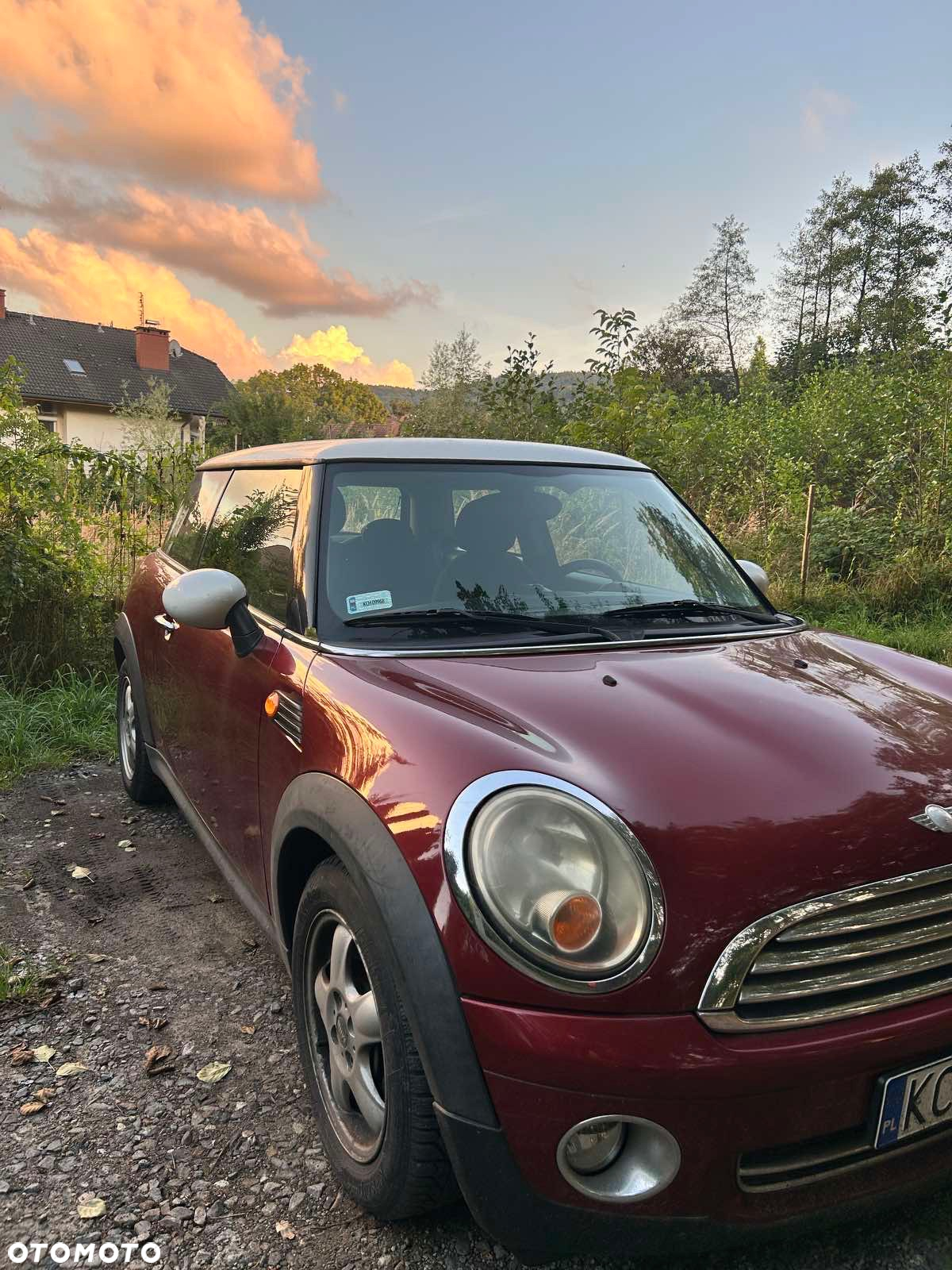 MINI Cooper Standard - 2