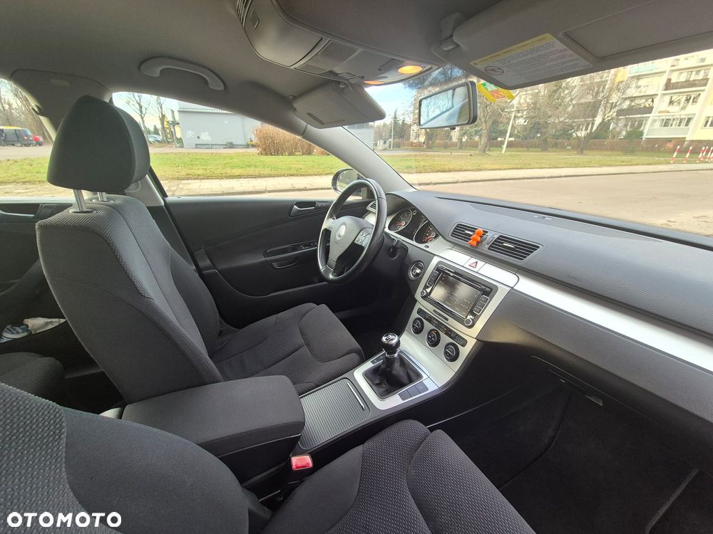 Volkswagen Passat 1.8 TSI Individual - 12
