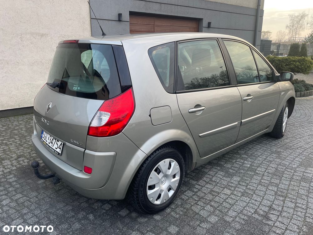 Renault Scenic 1.6 16V Family - 6