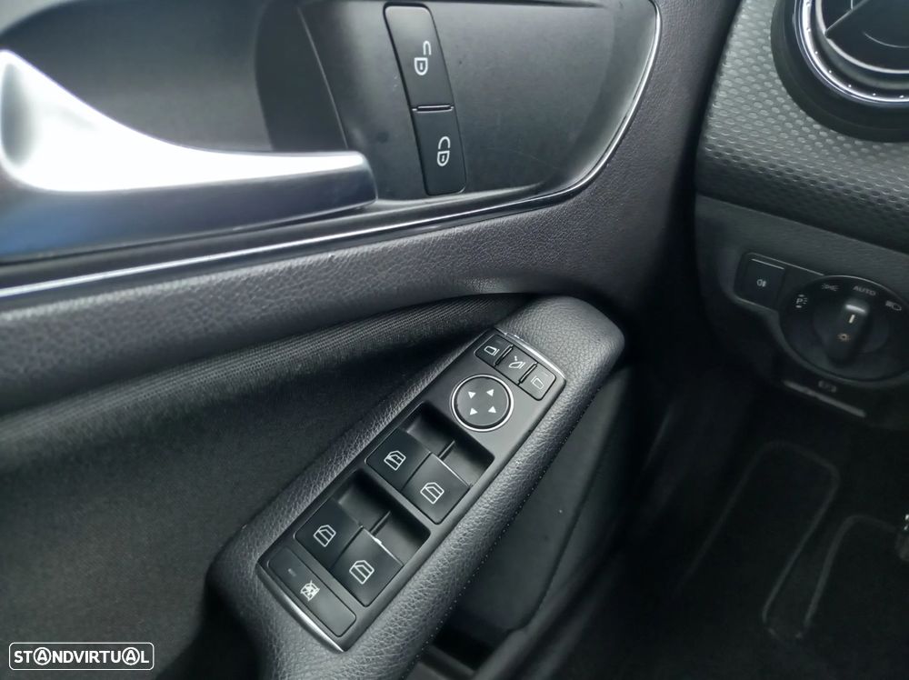 Mercedes-Benz A 180 CDI BE Urban - 14