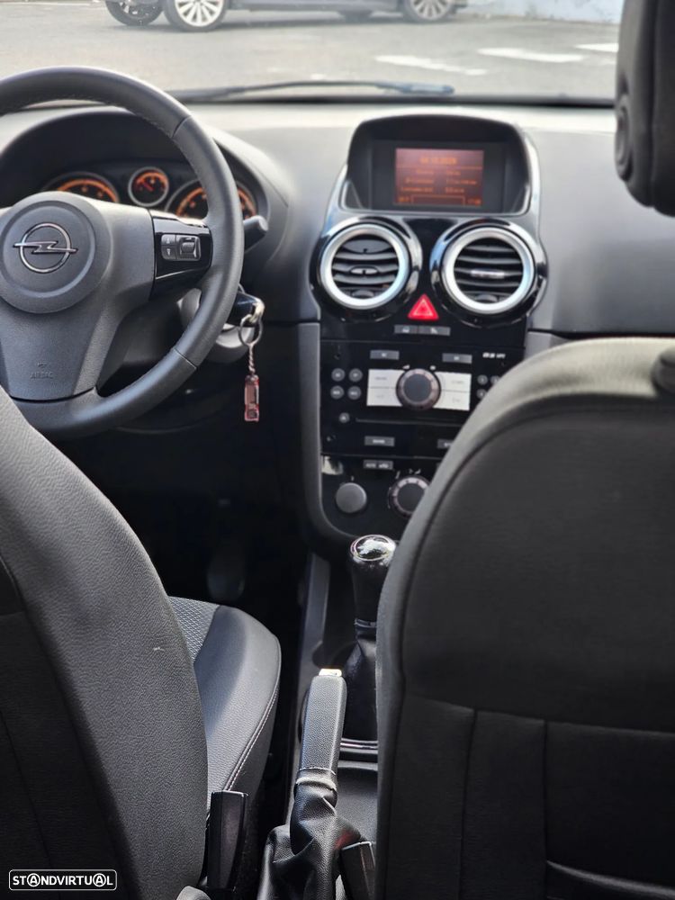 Opel Corsa 1.2 Cosmo - 13