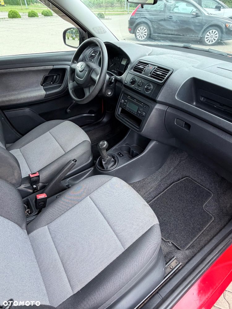 Skoda Fabia - 10