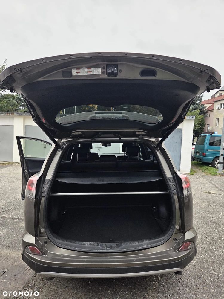 Toyota RAV4 Hybrid Prestige 4x4 - 15