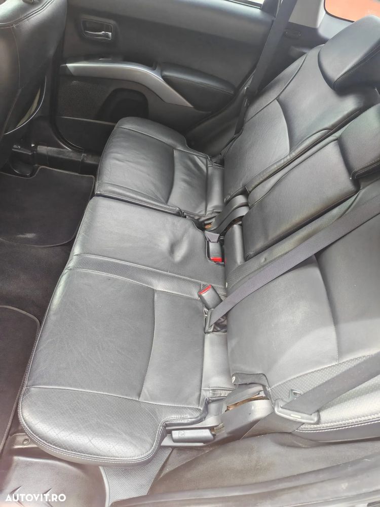 Peugeot 4007 2.2 HDI Premium - 8
