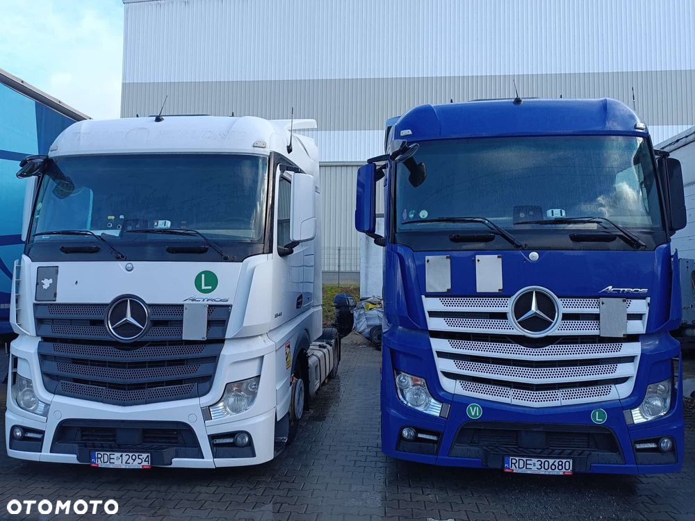 Mercedes-Benz ACTROS - 1