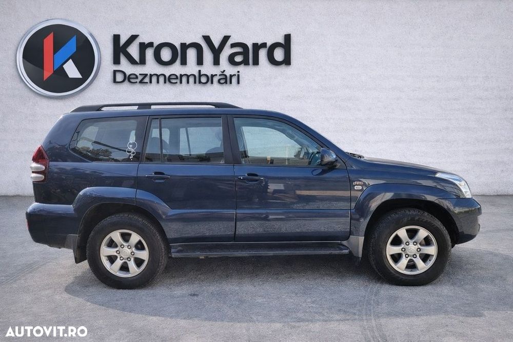 Dezmembrari dezmembrez  Toyota Land Cruiser J12 2002 - 2010 - 8