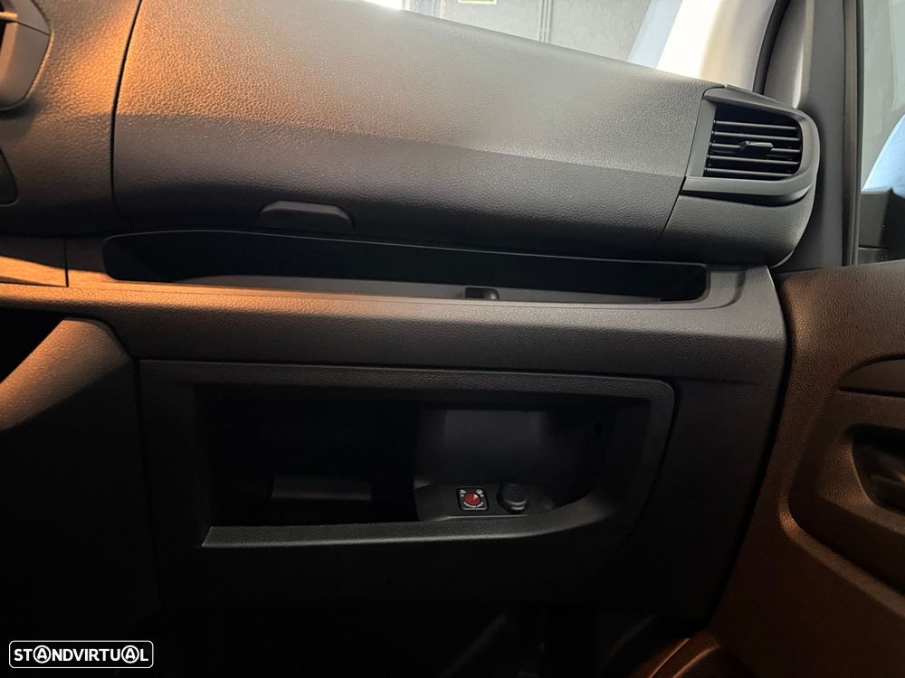 Opel Vivaro Outro - 24
