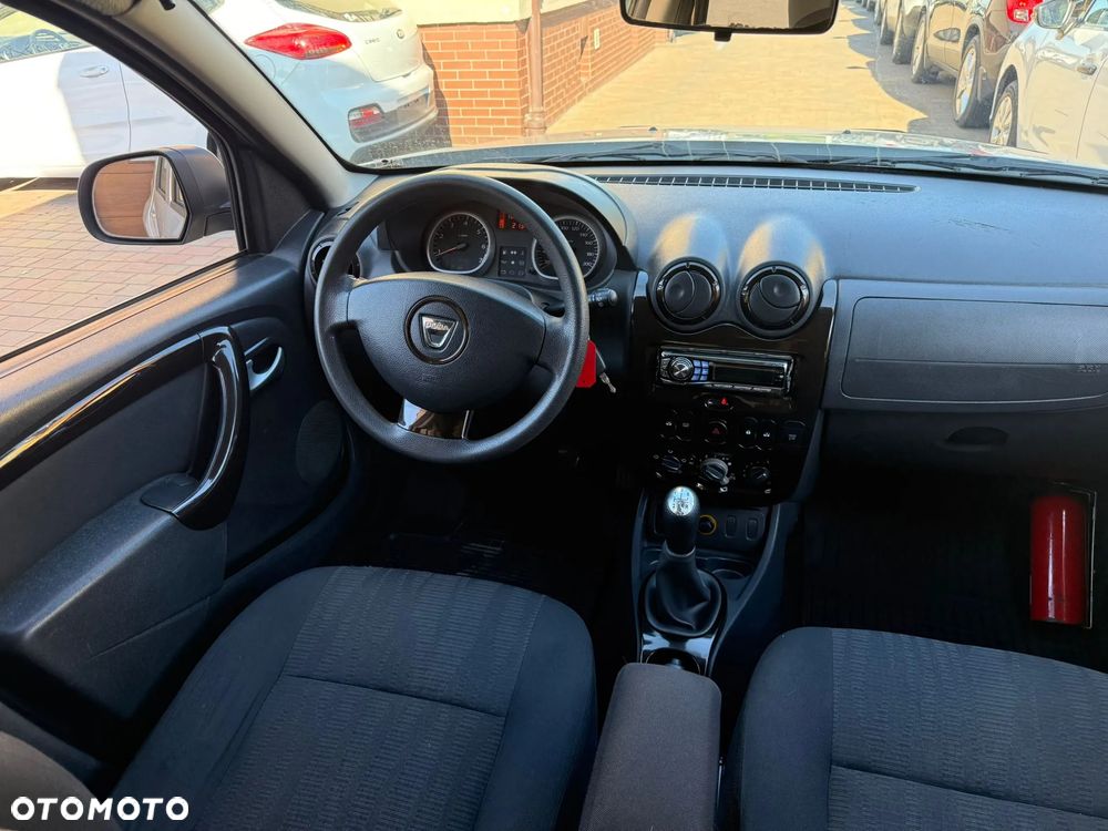 Dacia Duster 1.6 16V 4x2 - 11