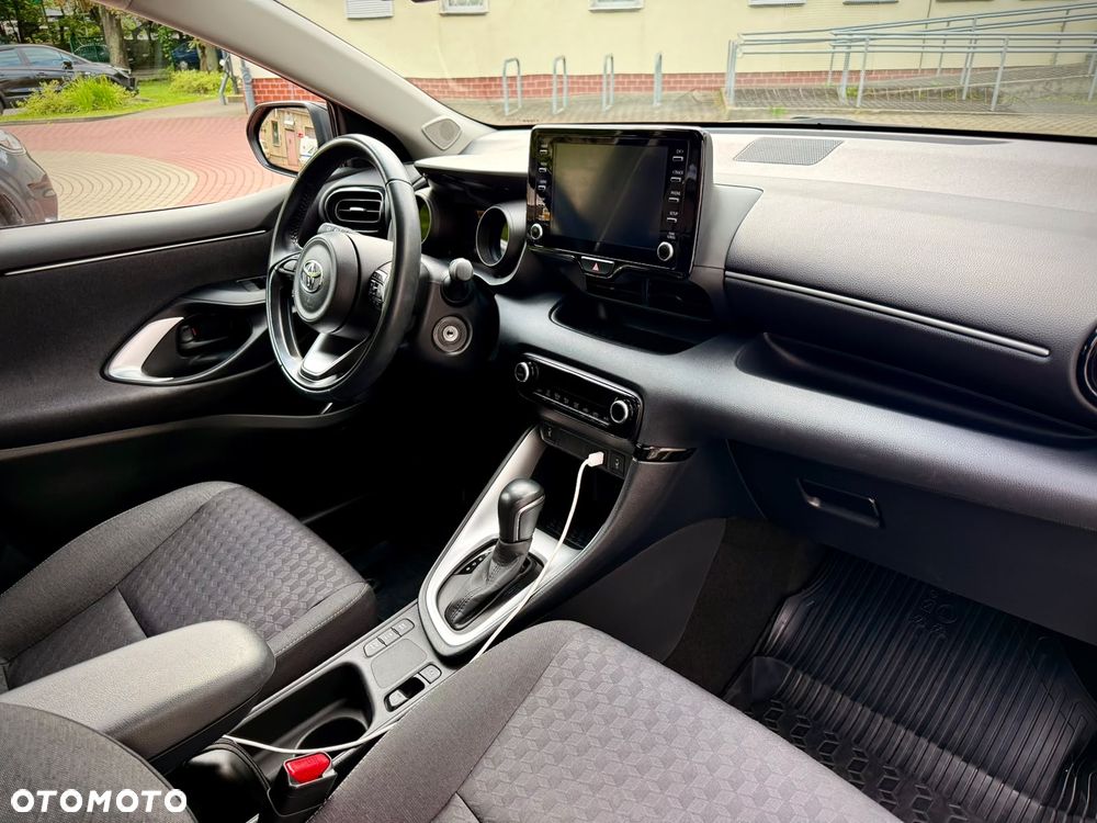 Toyota Yaris - 15