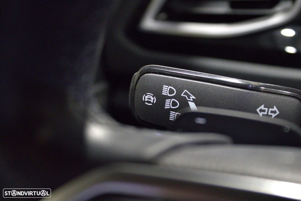 VW T-Roc 2.0 TDI R-Line DSG - 50