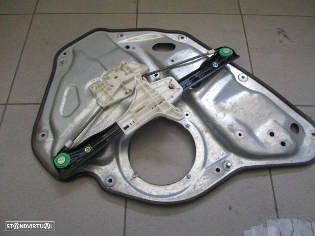Elevador Sem Motor 1K983975 VW GOLF 5 SW 2008 5P Te - 3