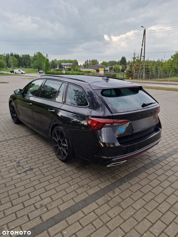 Skoda Octavia 2.0 TDI RS DSG - 11