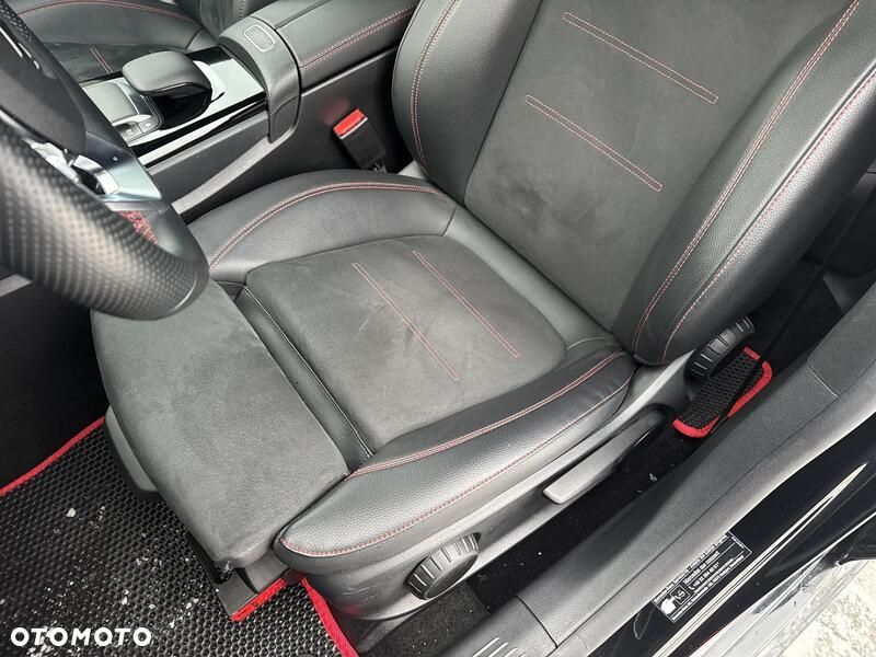 Mercedes-Benz CLA 250 E AMG Line 8G-DCT - 17