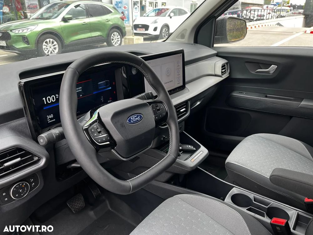 Ford Courier Van - 12