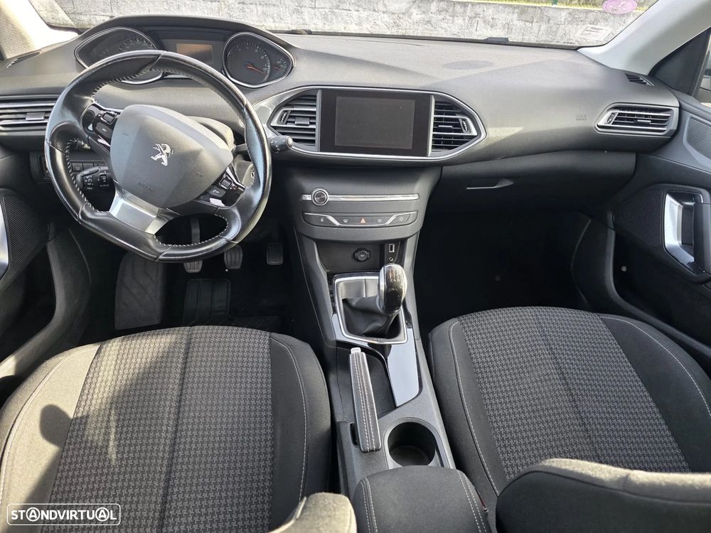 Peugeot 308 PureTech 110 Stop & Start Active - 8