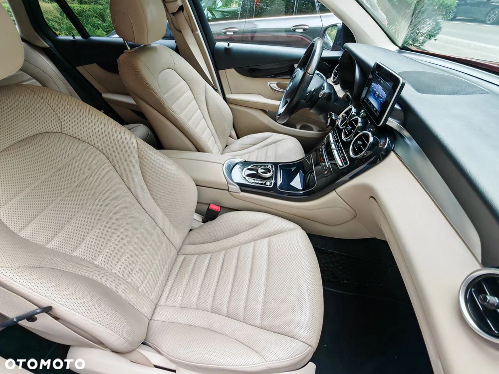 Mercedes-Benz GLC 250 4-Matic - 17