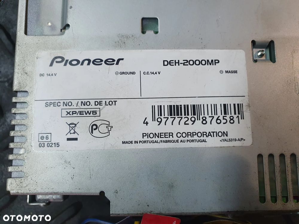 Pioneer DEH-2000MP   Radioodtwarzacz samochodowy Pioneer o mocy wyjściowej 4 x 50 - 4