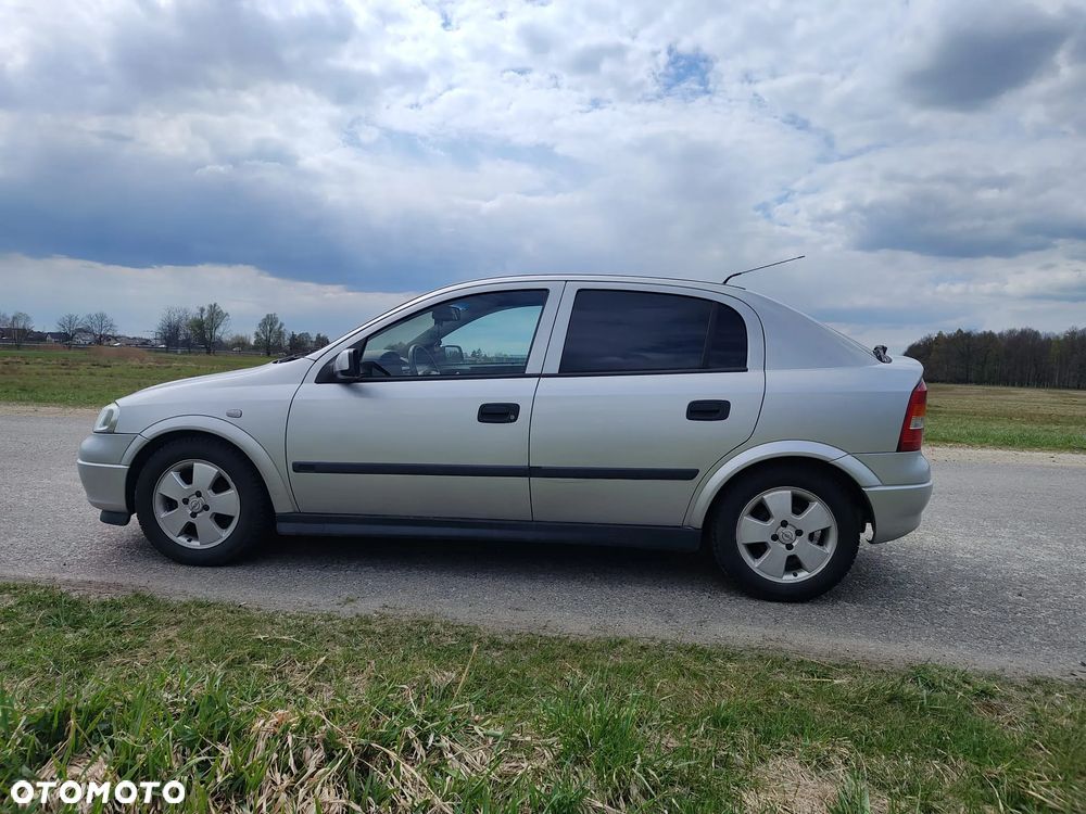 Opel Astra - 8