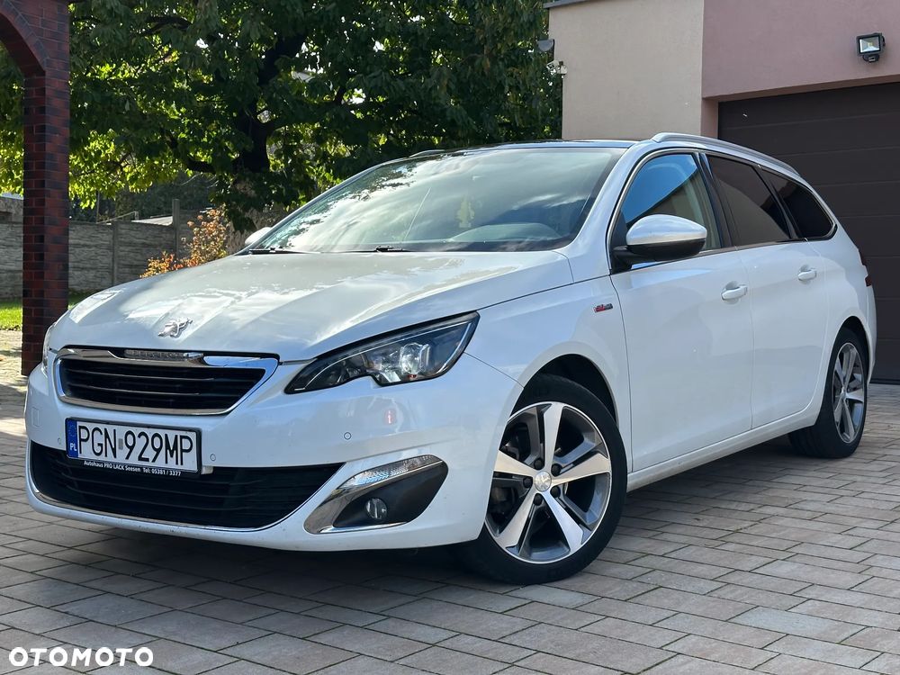 Peugeot 308 - 1