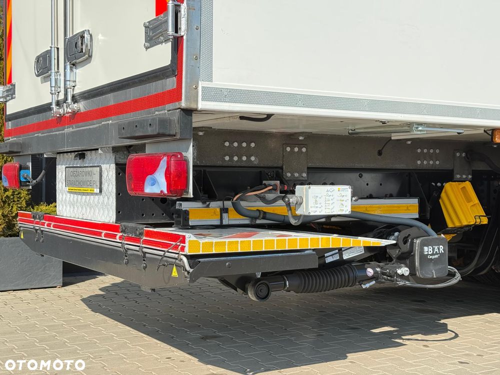 MAN TGM TGS TGX 26.320 chłodnia multitemperatura  22Epal // sypialka // oś skrętna - 16