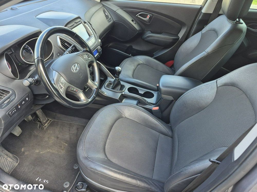 Hyundai ix35 - 12