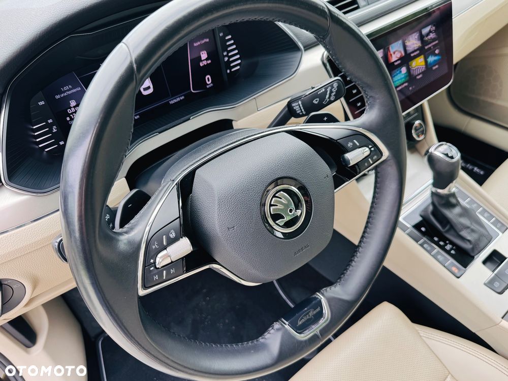 Skoda Superb 2.0 TDI SCR 4x4 L&K DSG - 19