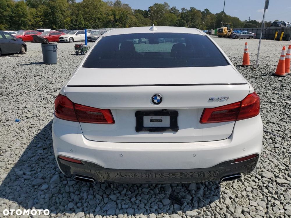 BMW Seria 5 540i Sport Line - 6