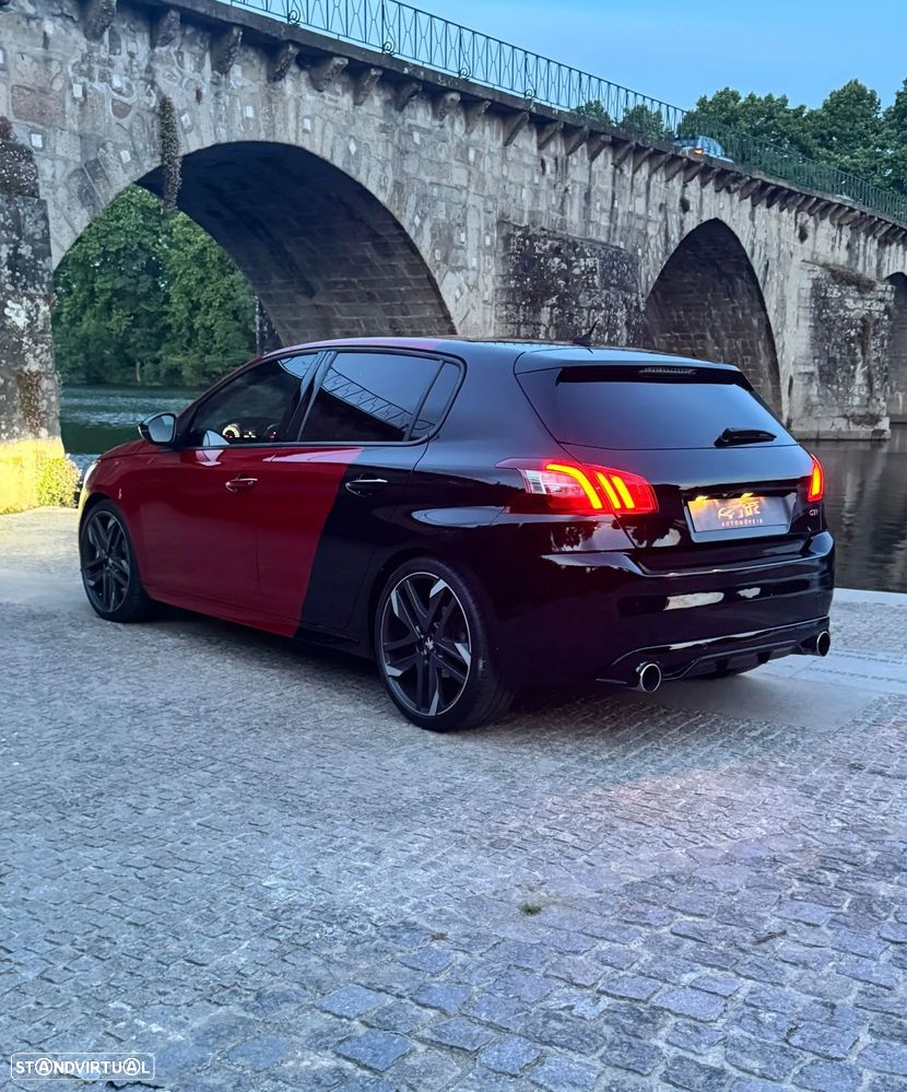 Peugeot 308 1.6 e-THP GTi - 2