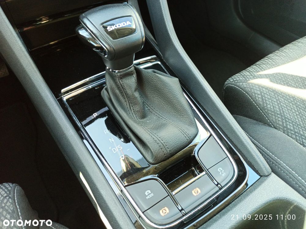 Skoda Karoq 1.5 TSI ACT 4x2 Style DSG - 17