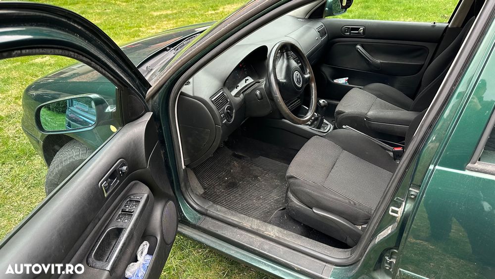 Volkswagen Golf 1.9 TDI - 9