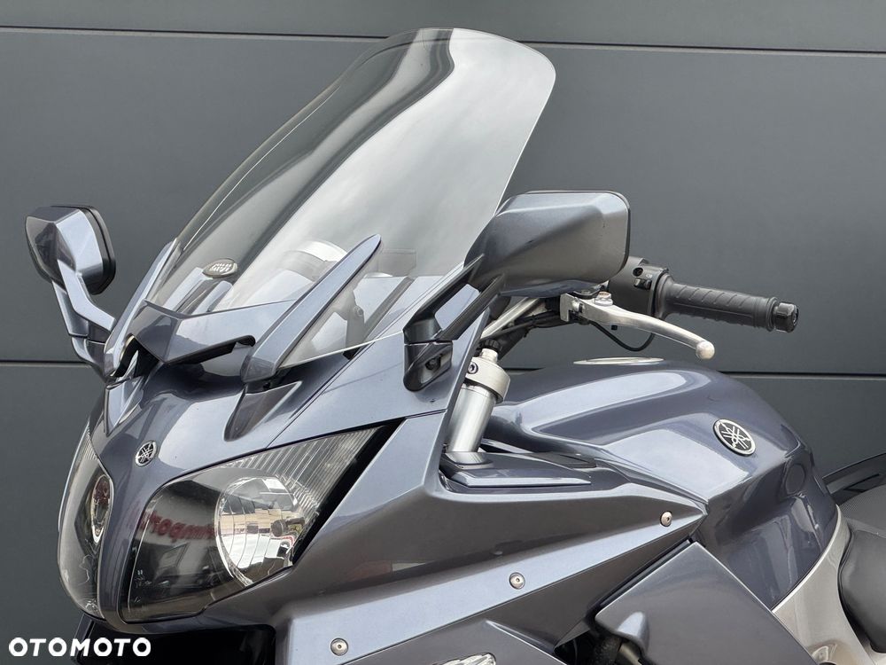 Yamaha FJR - 17
